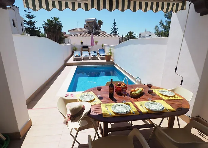 Nerja Paradise Rentals - Villa Daisy