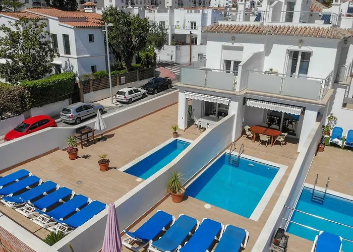 Nerja Paradise Rentals - Villa Daisy